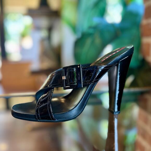 PRADA Black Patent Leather Heels 40 - Picture 1 of 6